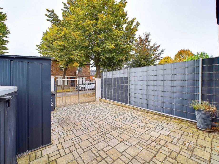 Stelplatz vor Garage Einfamilienhaus D�ren