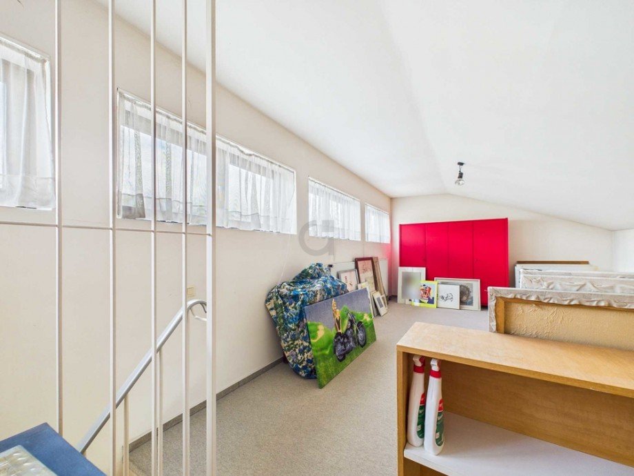 DG-Zimmer Doppelhaush�lfte D�ren