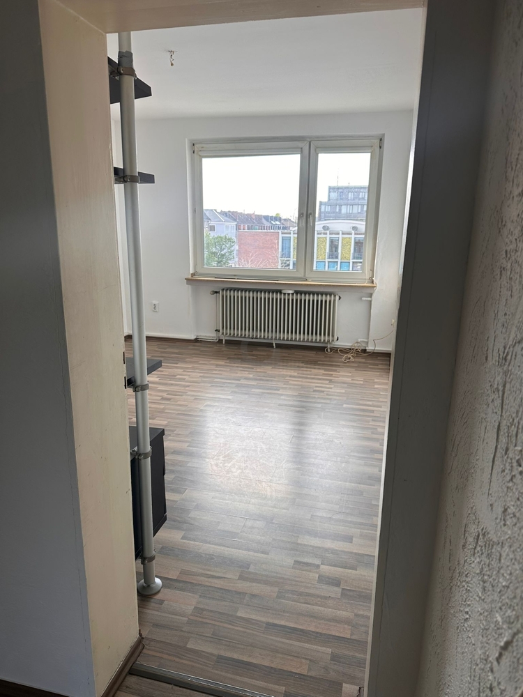 Blick in den Wohn-Schlafraum Etagenwohnung D�ren / Altes Stadtgebiet