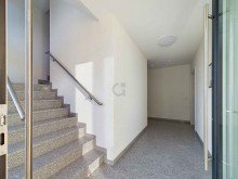 Treppenhaus Moderne und gut geschnittene Etagenwohnungen