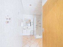 Badezimmer EG Solides Einfamilienhaus mit reichlich Potenzial