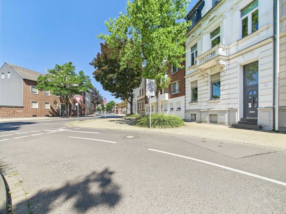 Frontansicht Maisonettewohnung D�ren