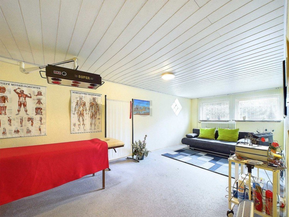 Behandlungszimmer Bungalow H�rtgenwald / Stra�
