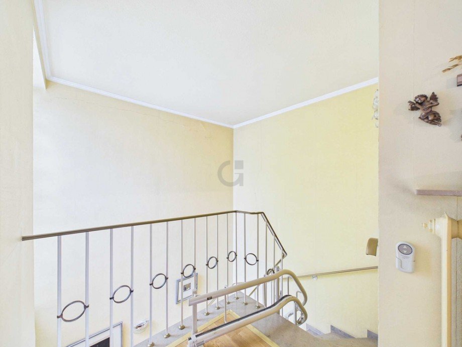 Blcik zum Treppenhaus Reihenendhaus D�ren