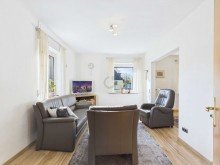Blick ins Wohnzimmer Solides Generationenhaus mit zus�tzl. Baugrundst�ck