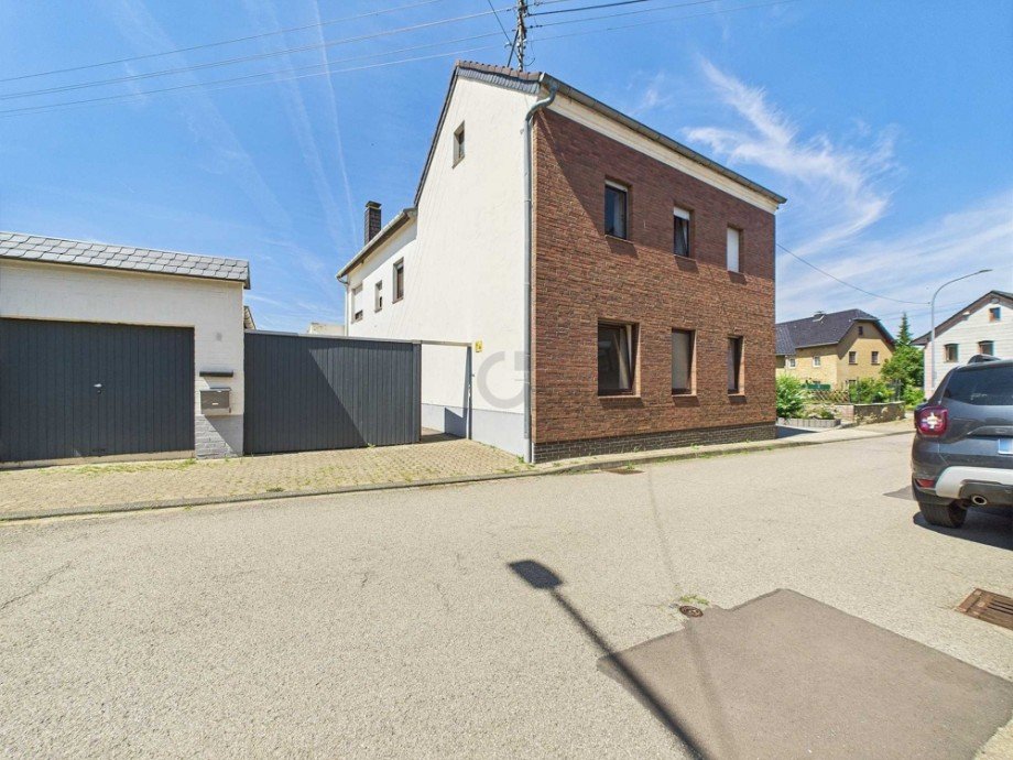 Blick von Stra�e Einfamilienhaus Nideggen / Muldenau