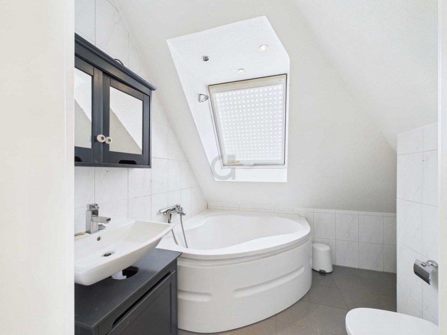 Wannenbad Maisonettewohnung Merzenich