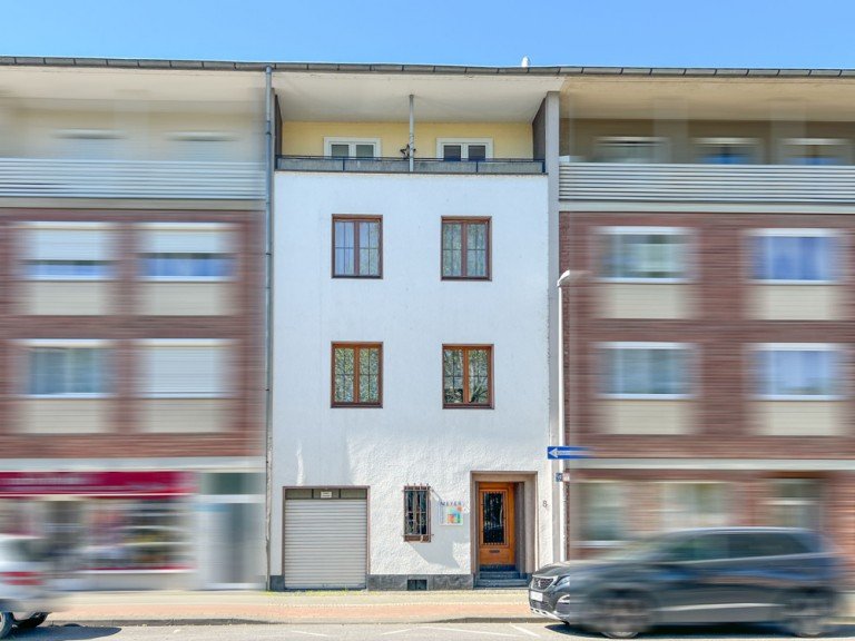 Front D�ren Stadthaus Leider bereits verkauft!