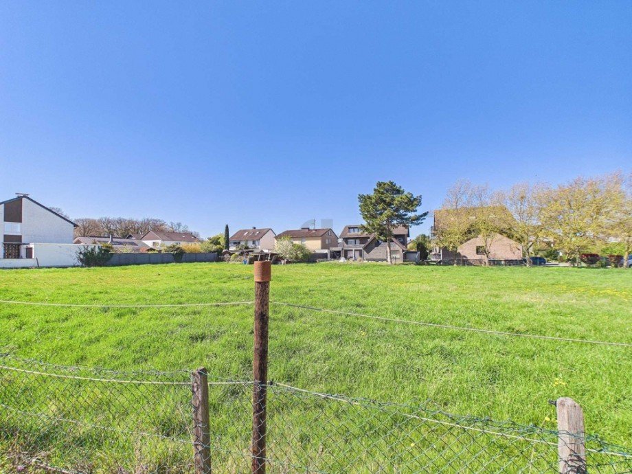 Blick von Stra�e Wohngrundst�ck Kreuzau / Stockheim