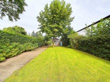 Blick in Garten Leider ist dieses tolle Anwesen bereits verkauft!