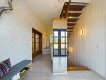 Blick in den Flur / Treppenhaus Leider ist diese tolle Liegenschaft bereits verkauft!