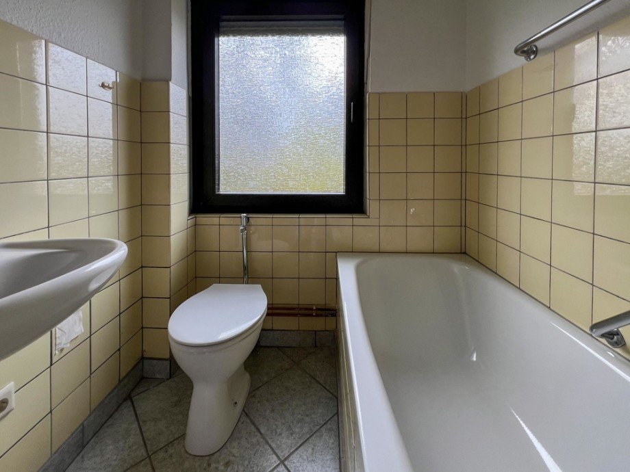Beispielbad Mehrfamilienhaus Niederzier / Huchem-Stammeln