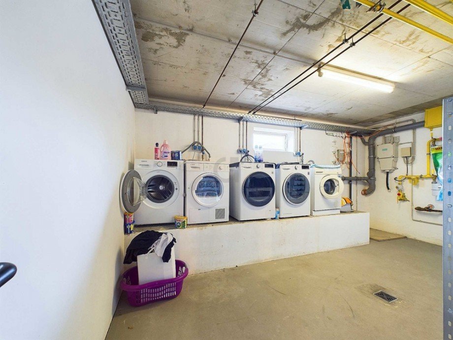 Waschraum im Keller Dachgeschosswohnung Merzenich / Golzheim