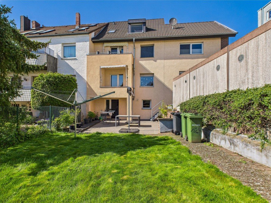 R�ckseite Zweifamilienhaus D�ren